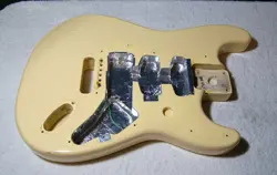 STRATOCASTER AGED CREAM