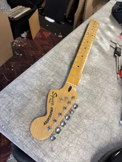2018 FENDER VINTAGE