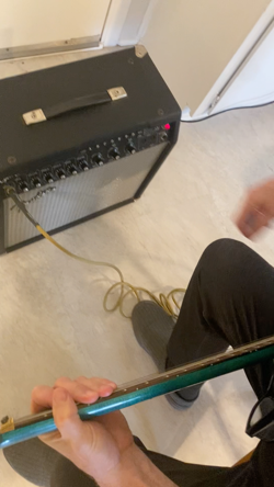 AMPLIFIER WITH 12�