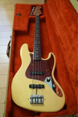 62 JAZZ BASS