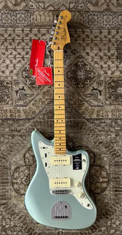 AMERICAN PROFESSIONAL II JAZZMASTER IN MYSTIC SURF GREEN W/ HARD CASE & SETUP