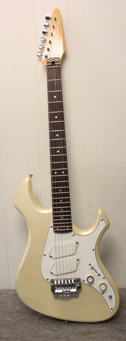 80'S FENDER PERFORMER