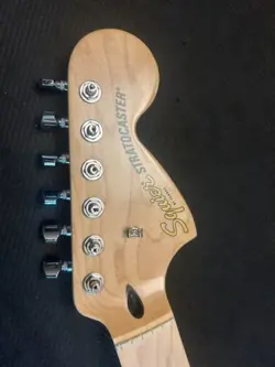 SQUIER AFFINITY MAPLE