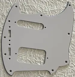 NEW GREAT-FOR FENDER KURT COBAIN JAG-STANG GUITAR PICKGUARD 3 PLY WHITE