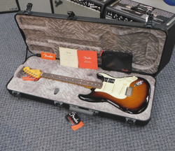 2024 FENDER AMERICAN PROFESSIONAL II STRATOCASTER W/ CASE! 2-COLOR SUNBURST!!!