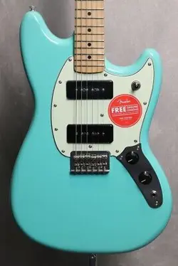 FENDER PLAYER SERIES MUSTANG 90 MAPLE FINGERBOARD SEAFOAM GREEN ELECTRIC GUITAR