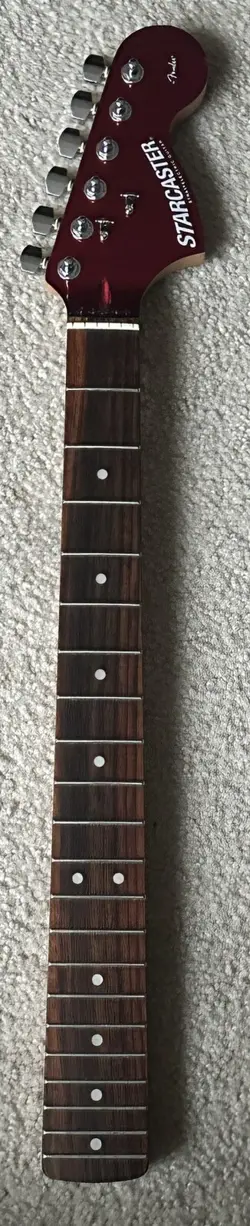 2005 FENDER STARCASTER STRATOCASTER ROSEWOOD NECK W/RED METALLIC HEADSTOCK RARE!