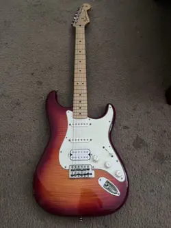 FENDER STANDARD STRATOCASTER PLUS TOP TOBACCO SUNBURST