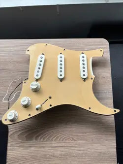 2004 FENDER AMERICAN STRATOCASTER ORIGINAL PICKUPS