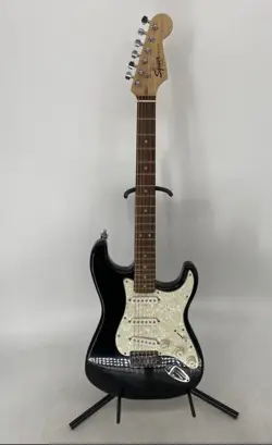 SQUIER STRAT BY FENDER 6 STRING RIGHT-HANDED ELECTRIC GUITAR IN CASE