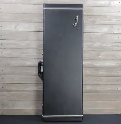 SIGNATURE MODEL STRATOCASTER