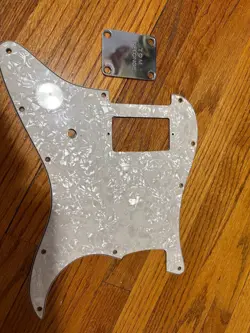 GENUINE FENDER TOM DELONGE  GUITAR NECK PLATE CHROME & STRATOCASTER PICKGUARD