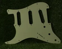65 PICKGUARD