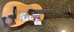 TAYLOR SWIFT SIGNED FENDER MA-1 ACOUSTIC GUITAR W/ COA JSA