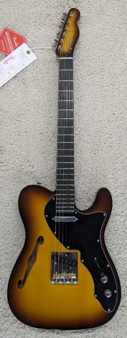 GUITAR W/CASE VIOLIN