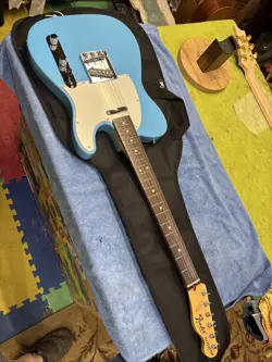 TELECASTER GUITAR MAUI