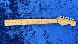 VINTAGE SQUIER STRATOCASTER BY FENDER MAPLE NECK LOADED JAPAN