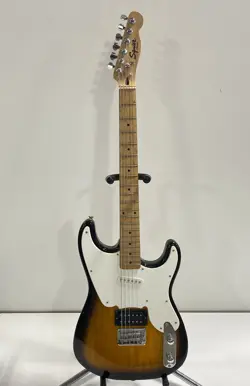 FENDER ELECTRIC GUITAR - SQUIER