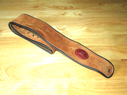 LEVYS BROWN LEATHER GUITAR STRAP