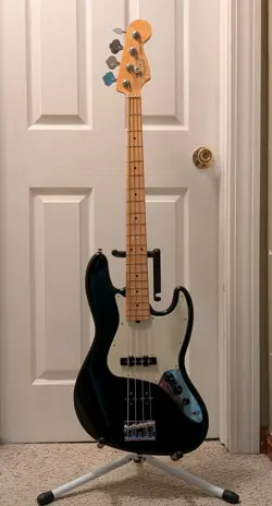 FB BLACK STRING-THRU