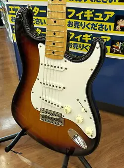 FENDER JAPAN ST68 3TS USED 2006 ALDER BODY MAPLE NECK/FINGERBOARD W/SOFT CASE