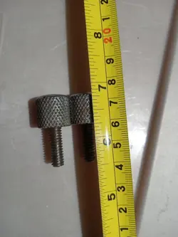 2 THUMB SCREWS FOR A FENDER PIGGY BACK AMP. ORIGINAL USED