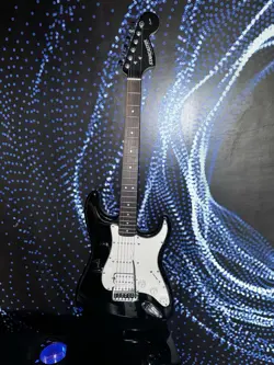 STARCASTER BY FENDER STRATOCASTER ELECTRIC GUITAR - BLACK - 6-STRING