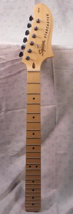 FENDER STARCASTER GUITAR