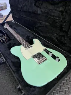 PROFESSIONAL TELECASTER SURF