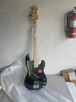 SQUIER BY FENDER AFFINITY SERIES 4 STRING PRECISION PJ BASS GUITAR BLACK