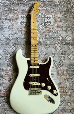 FENDER AMERICAN PROFESSIONAL II STRATOCASTER 2020