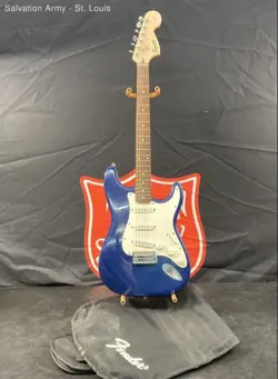 SQUIER BY FENDER AFFINITY SERIES STRATOCASTER BLUE WHITE ELECTRIC GUITAR W/ BAG