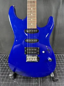 SQUIER BY FENDER SHOWMASTER STANDARD SERIES ELECTRIC GUITAR - BLUE