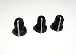 3 VINTAGE FENDER AMP 1990'S KNOBS W/ WHITE POINTER OEM