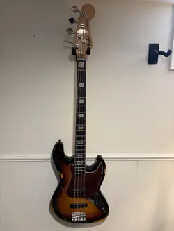 JAZZ BASS GUITAR