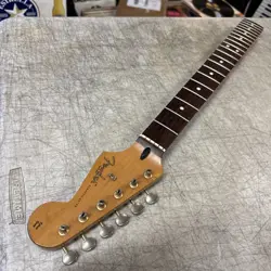 2010 FENDER DELUXE SERIES STRATOCASTER GUITAR NECK W/ GOLD TUNERS MIM LUTHIER