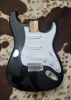 USED FENDER SQUIER STRATOCASTER BODY LOADED