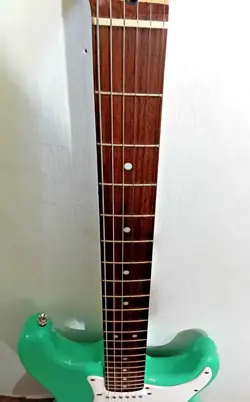 GUITAR EX CONDITION