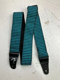HOUNDSTOOTH PATTERN GUITAR