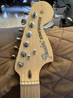 FENDER AMERICAN PERFORMER STRATOCASTER - 75TH ANNIVERSARY EDITION