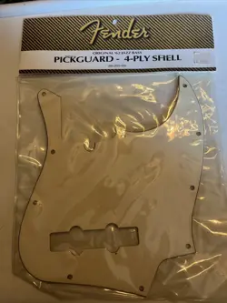 GENUINE FENDER '62 JAZZ BASS VINTAGE WHITE 4-PLY 11-HOLE PICKGUARD 099-2022-000