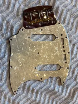 VINTAGE FENDER DUO SONIC II PICKGUARD AND BRIDGE