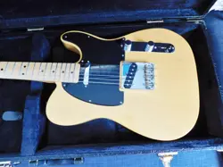 2018 FENDER PLAYER SERIES TELECASTER BUTTERSCOTCH BLONDE WITH HARD SHELL CASE !