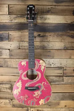 DAMAGED- TAYLOR GS-MINI-E SPECIAL EDITION YEAR OF DRAGON ACOU-ELEC GUITAR #R0691