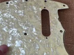 PICKGUARD PEARLOID