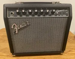 FENDER CHAMPION 20 AMP