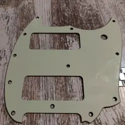 MUSTANG OEM PICKGUARD