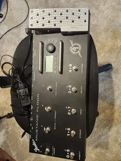 MUSTANG FLOOR EFFECTS