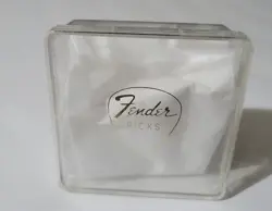 GUITAR CLEAR PLASTIC