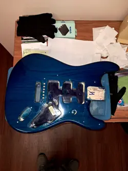 2005 FENDER DELUXE PLAYERS STRATOCASTER BODY